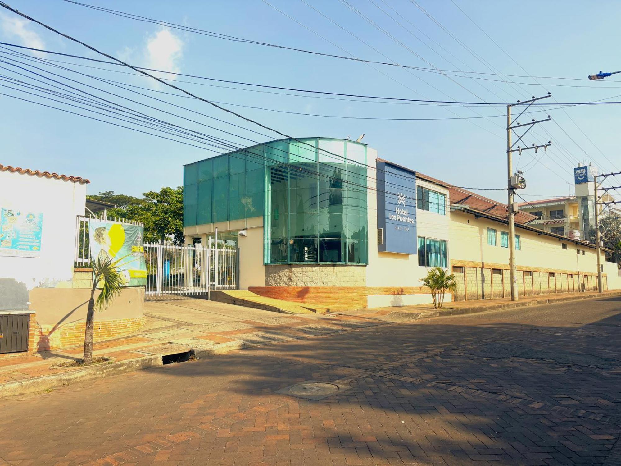 Puentes Comfacundi 3* Girardot
